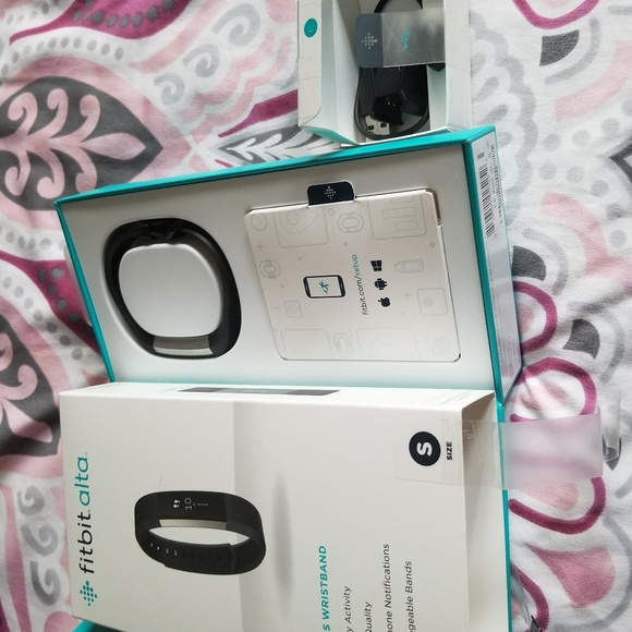 Fitbit - Picture 4 of 4